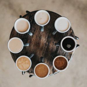 Bild pÃ¥ koppar med olika sorters kaffe